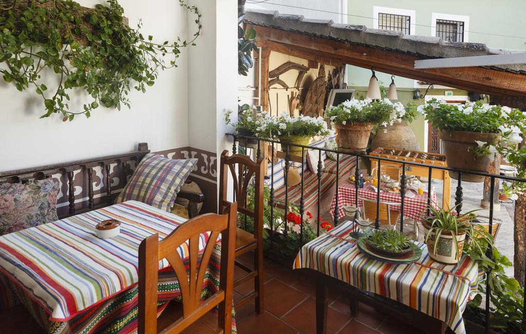 La Casa Del Tio Venancio Hostal Caracenilla Exterior foto